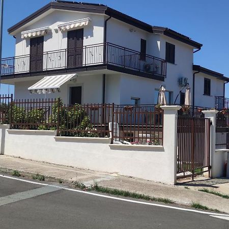 Alba De Mar B&B Roseto Capo Spulico Luaran gambar